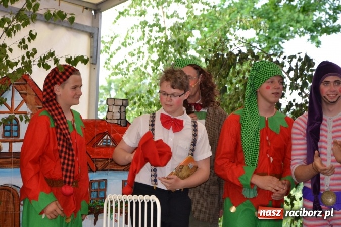 Zdjęcie w galerii na portalu naszraciborz.pl: Król, Królowa, intryg skutki i niesforne krasnoludki wiadomości z regionu