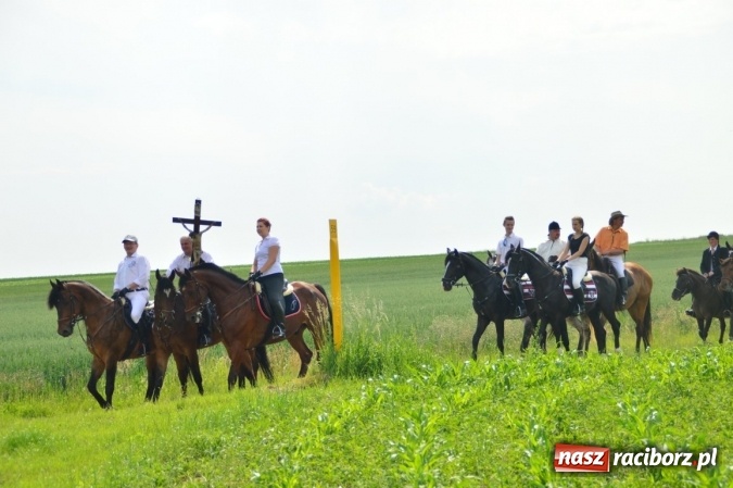 Zdjęcie w galerii na portalu naszraciborz.pl: Bieńkowice modliły się do św. Urbana  wiadomości z regionu
