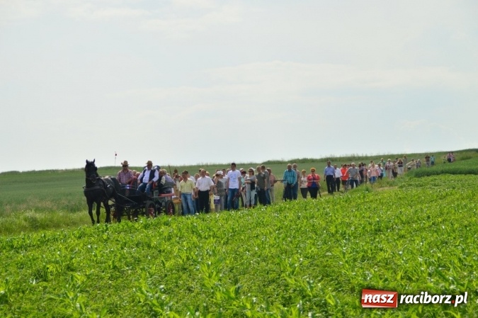 Zdjęcie w galerii na portalu naszraciborz.pl: Bieńkowice modliły się do św. Urbana  wiadomości z regionu