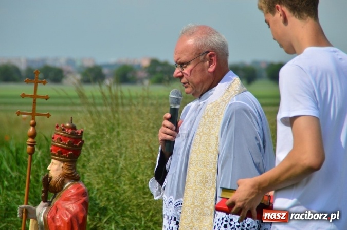 Zdjęcie w galerii na portalu naszraciborz.pl: Bieńkowice modliły się do św. Urbana  wiadomości z regionu