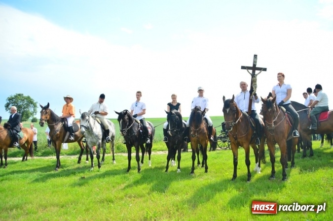 Zdjęcie w galerii na portalu naszraciborz.pl: Bieńkowice modliły się do św. Urbana  wiadomości z regionu