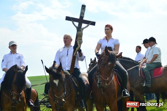 Zdjęcie w galerii na portalu naszraciborz.pl: Bieńkowice modliły się do św. Urbana  wiadomości z regionu