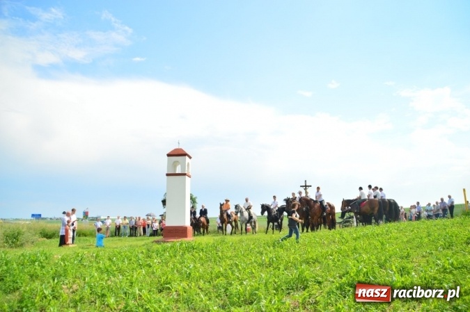 Zdjęcie w galerii na portalu naszraciborz.pl: Bieńkowice modliły się do św. Urbana  wiadomości z regionu