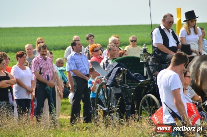 Zdjęcie w galerii na portalu naszraciborz.pl: Bieńkowice modliły się do św. Urbana  wiadomości z regionu