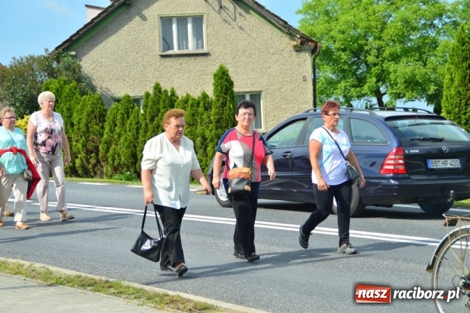 Zdjęcie w galerii na portalu naszraciborz.pl: Bieńkowice modliły się do św. Urbana  wiadomości z regionu