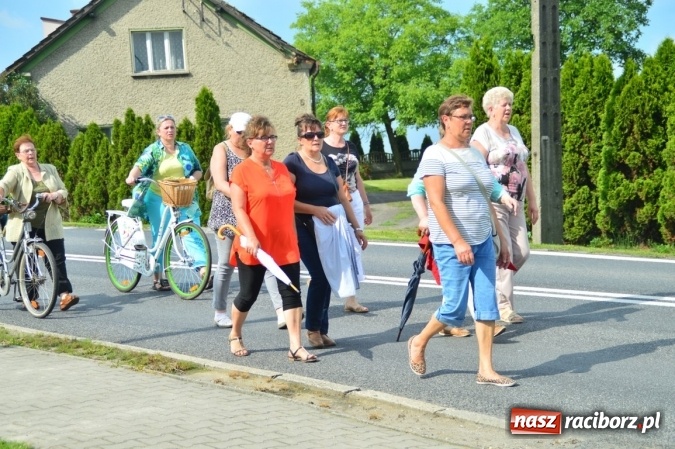 Zdjęcie w galerii na portalu naszraciborz.pl: Bieńkowice modliły się do św. Urbana  wiadomości z regionu