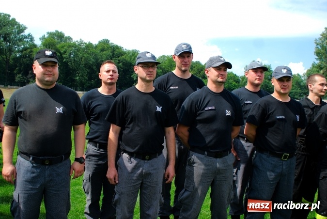 Zdjęcie w galerii na portalu naszraciborz.pl: Strażacy z Brzezia i strażaczki z Sudoła triumfatorami turnieju strażackiego w Raciborzu wiadomości z regionu