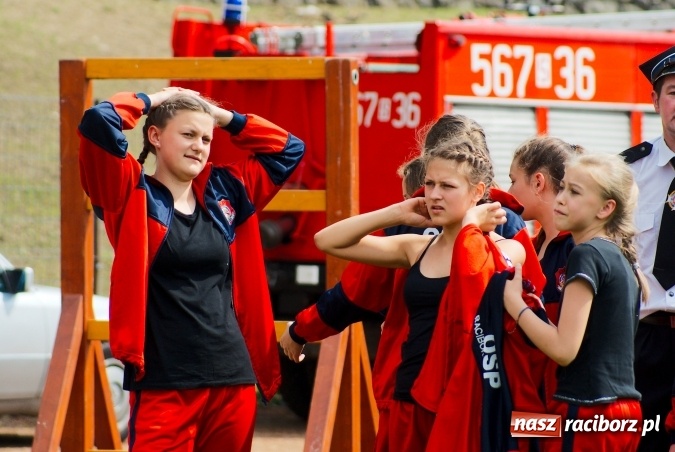 Zdjęcie w galerii na portalu naszraciborz.pl: Strażacy z Brzezia i strażaczki z Sudoła triumfatorami turnieju strażackiego w Raciborzu wiadomości z regionu