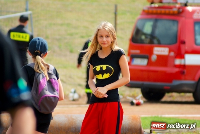 Zdjęcie w galerii na portalu naszraciborz.pl: Strażacy z Brzezia i strażaczki z Sudoła triumfatorami turnieju strażackiego w Raciborzu wiadomości z regionu