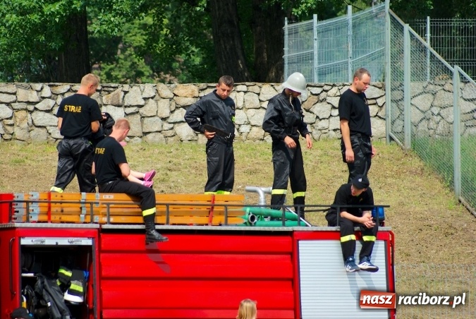 Zdjęcie w galerii na portalu naszraciborz.pl: Strażacy z Brzezia i strażaczki z Sudoła triumfatorami turnieju strażackiego w Raciborzu wiadomości z regionu