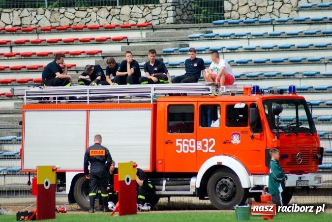 Zdjęcie w galerii na portalu naszraciborz.pl: Strażacy z Brzezia i strażaczki z Sudoła triumfatorami turnieju strażackiego w Raciborzu wiadomości z regionu