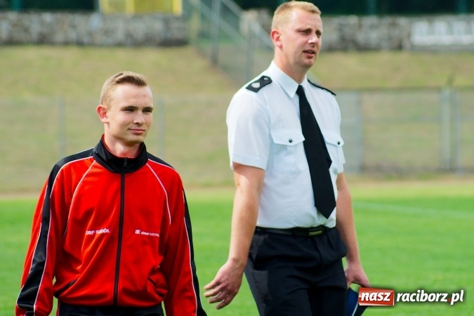 Zdjęcie w galerii na portalu naszraciborz.pl: Strażacy z Brzezia i strażaczki z Sudoła triumfatorami turnieju strażackiego w Raciborzu wiadomości z regionu
