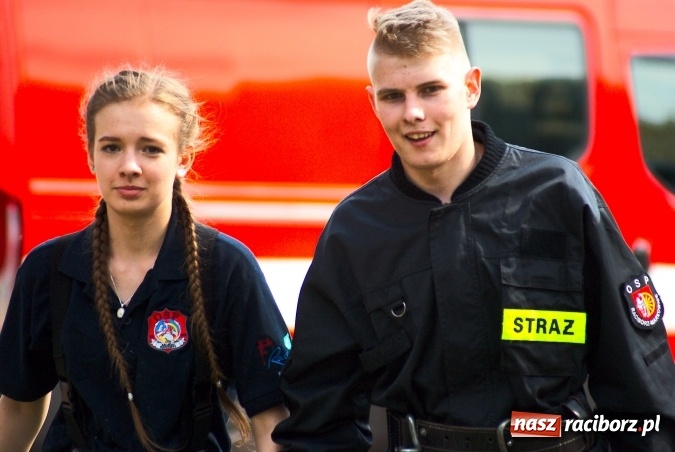 Zdjęcie w galerii na portalu naszraciborz.pl: Strażacy z Brzezia i strażaczki z Sudoła triumfatorami turnieju strażackiego w Raciborzu wiadomości z regionu