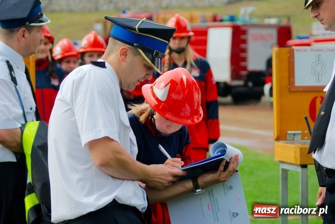 Zdjęcie w galerii na portalu naszraciborz.pl: Strażacy z Brzezia i strażaczki z Sudoła triumfatorami turnieju strażackiego w Raciborzu wiadomości z regionu