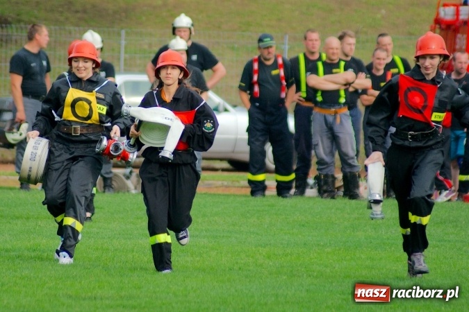 Zdjęcie w galerii na portalu naszraciborz.pl: Strażacy z Brzezia i strażaczki z Sudoła triumfatorami turnieju strażackiego w Raciborzu wiadomości z regionu