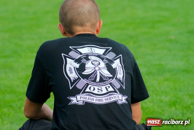 Zdjęcie w galerii na portalu naszraciborz.pl: Strażacy z Brzezia i strażaczki z Sudoła triumfatorami turnieju strażackiego w Raciborzu wiadomości z regionu