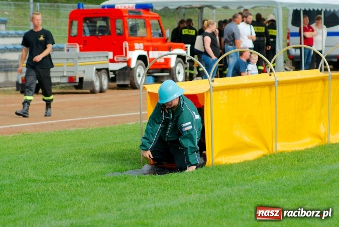 Zdjęcie w galerii na portalu naszraciborz.pl: Strażacy z Brzezia i strażaczki z Sudoła triumfatorami turnieju strażackiego w Raciborzu wiadomości z regionu