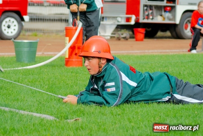 Zdjęcie w galerii na portalu naszraciborz.pl: Strażacy z Brzezia i strażaczki z Sudoła triumfatorami turnieju strażackiego w Raciborzu wiadomości z regionu