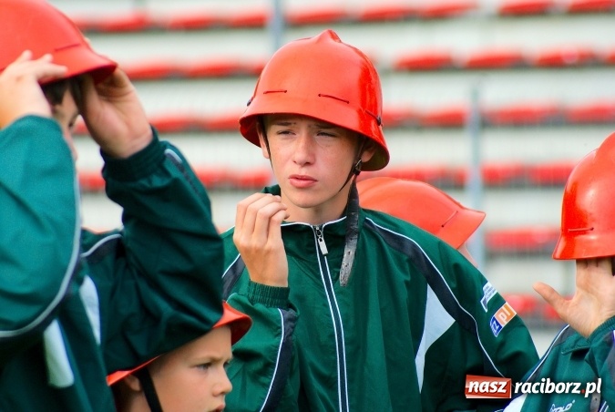 Zdjęcie w galerii na portalu naszraciborz.pl: Strażacy z Brzezia i strażaczki z Sudoła triumfatorami turnieju strażackiego w Raciborzu wiadomości z regionu