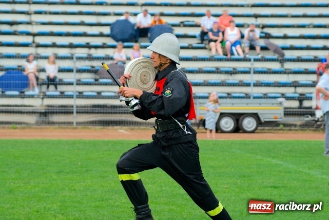 Zdjęcie w galerii na portalu naszraciborz.pl: Strażacy z Brzezia i strażaczki z Sudoła triumfatorami turnieju strażackiego w Raciborzu wiadomości z regionu