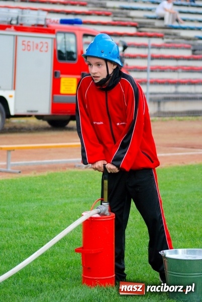 Zdjęcie w galerii na portalu naszraciborz.pl: Strażacy z Brzezia i strażaczki z Sudoła triumfatorami turnieju strażackiego w Raciborzu wiadomości z regionu