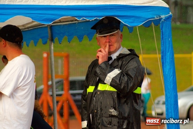 Zdjęcie w galerii na portalu naszraciborz.pl: Strażacy z Brzezia i strażaczki z Sudoła triumfatorami turnieju strażackiego w Raciborzu wiadomości z regionu