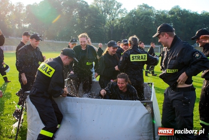 Zdjęcie w galerii na portalu naszraciborz.pl: Strażacy z Brzezia i strażaczki z Sudoła triumfatorami turnieju strażackiego w Raciborzu wiadomości z regionu