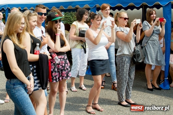 Zdjęcie w galerii na portalu naszraciborz.pl: Szkolny Dzień Dziecka. Krzanowice w rytmach Euro 2016 wiadomości z regionu