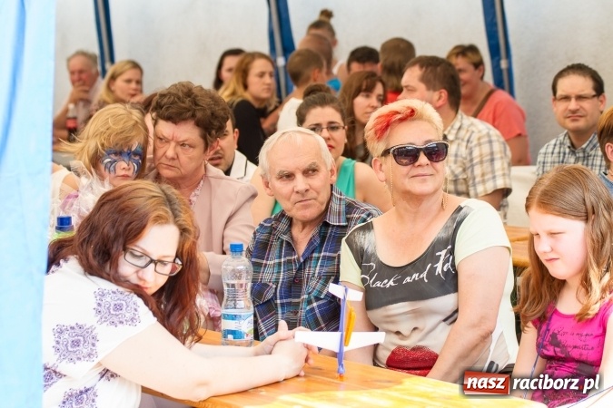 Zdjęcie w galerii na portalu naszraciborz.pl: Szkolny Dzień Dziecka. Krzanowice w rytmach Euro 2016 wiadomości z regionu