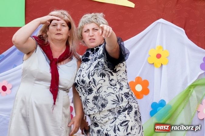 Zdjęcie w galerii na portalu naszraciborz.pl: Szkolny Dzień Dziecka. Krzanowice w rytmach Euro 2016 wiadomości z regionu