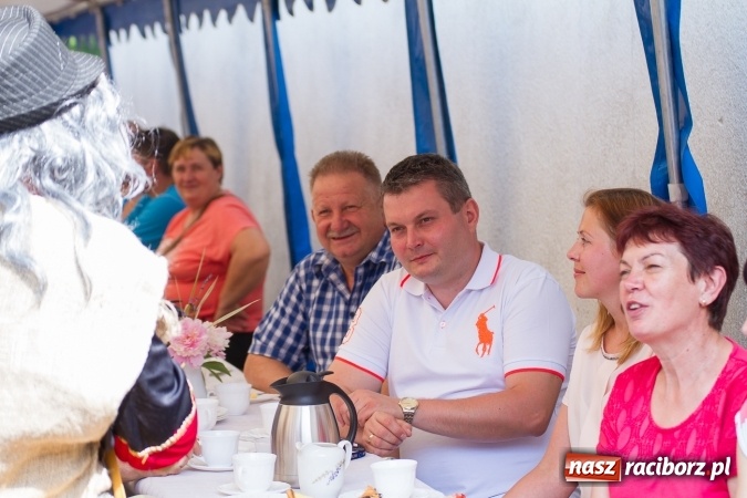 Zdjęcie w galerii na portalu naszraciborz.pl: Szkolny Dzień Dziecka. Krzanowice w rytmach Euro 2016 wiadomości z regionu