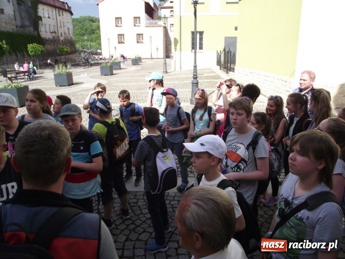 Zdjęcie w galerii na portalu naszraciborz.pl: Uczniom Szkoły Podstawowej nr 4 niestraszne szczyty górskie   wiadomości z regionu