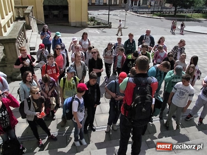 Zdjęcie w galerii na portalu naszraciborz.pl: Uczniom Szkoły Podstawowej nr 4 niestraszne szczyty górskie   wiadomości z regionu