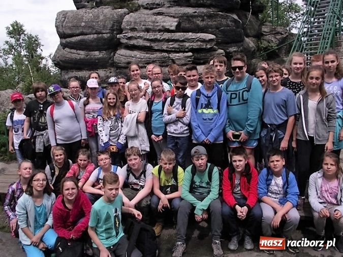 Zdjęcie w galerii na portalu naszraciborz.pl: Uczniom Szkoły Podstawowej nr 4 niestraszne szczyty górskie   wiadomości z regionu