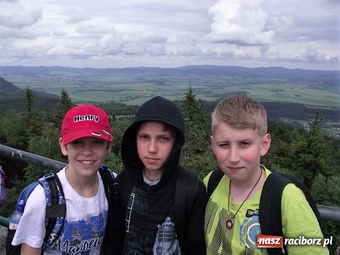 Zdjęcie w galerii na portalu naszraciborz.pl: Uczniom Szkoły Podstawowej nr 4 niestraszne szczyty górskie   wiadomości z regionu