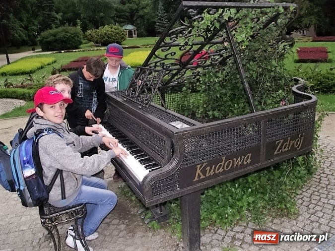 Zdjęcie w galerii na portalu naszraciborz.pl: Uczniom Szkoły Podstawowej nr 4 niestraszne szczyty górskie   wiadomości z regionu