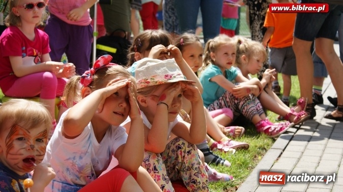 Zdjęcie w galerii na portalu naszraciborz.pl: Baśniowy Dzień Dziecka w bibliotece  wiadomości z regionu