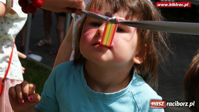 Zdjęcie w galerii na portalu naszraciborz.pl: Baśniowy Dzień Dziecka w bibliotece  wiadomości z regionu