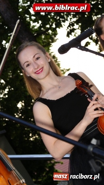 Zdjęcie w galerii na portalu naszraciborz.pl: Cecylia Kukuczka i Trio Appassionato, czyli Noc bibliotek w Raciborzu  wiadomości z regionu