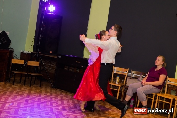 Zdjęcie w galerii na portalu naszraciborz.pl: Wiosenny Pląs w Młodzieżowym Domu Kultury wiadomości z regionu