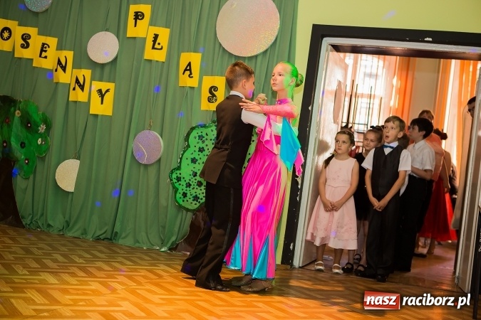 Zdjęcie w galerii na portalu naszraciborz.pl: Wiosenny Pląs w Młodzieżowym Domu Kultury wiadomości z regionu