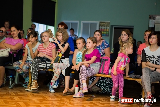 Zdjęcie w galerii na portalu naszraciborz.pl: Wiosenny Pląs w Młodzieżowym Domu Kultury wiadomości z regionu