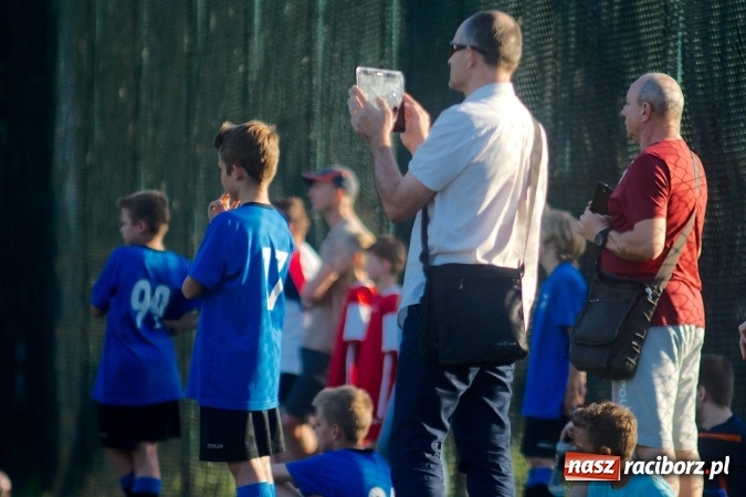Zdjęcie w galerii na portalu naszraciborz.pl: Emocjonujące spotkanie orlików. Gol Krzanowic w końcówce na miarę remisu wiadomości z regionu