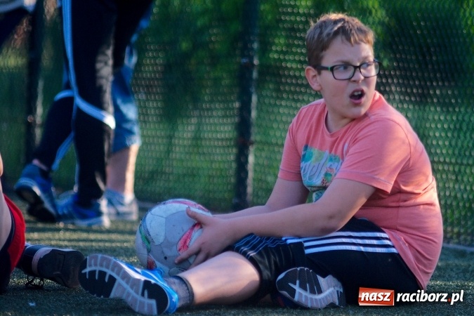 Zdjęcie w galerii na portalu naszraciborz.pl: Emocjonujące spotkanie orlików. Gol Krzanowic w końcówce na miarę remisu wiadomości z regionu