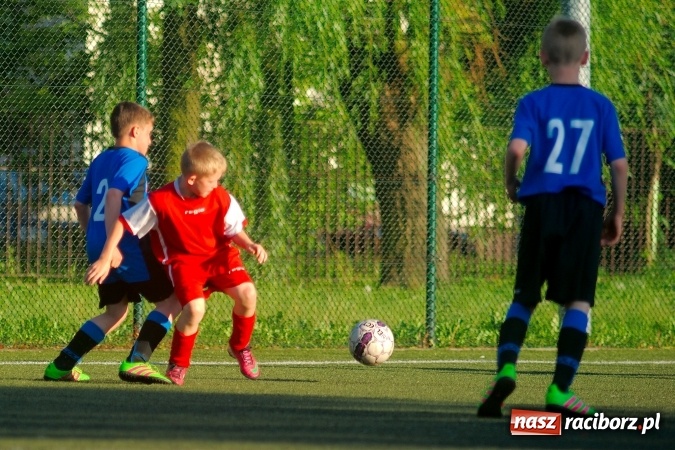 Zdjęcie w galerii na portalu naszraciborz.pl: Emocjonujące spotkanie orlików. Gol Krzanowic w końcówce na miarę remisu wiadomości z regionu