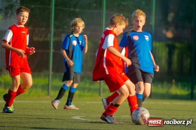 Zdjęcie w galerii na portalu naszraciborz.pl: Emocjonujące spotkanie orlików. Gol Krzanowic w końcówce na miarę remisu wiadomości z regionu