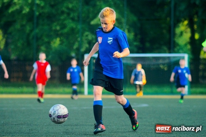 Zdjęcie w galerii na portalu naszraciborz.pl: Emocjonujące spotkanie orlików. Gol Krzanowic w końcówce na miarę remisu wiadomości z regionu