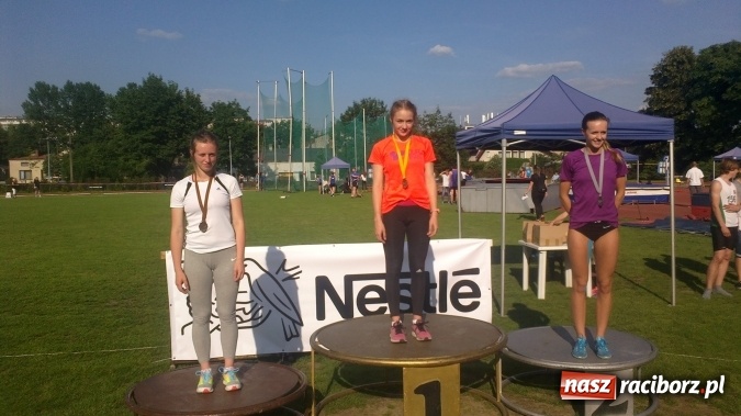 Zdjęcie w galerii na portalu naszraciborz.pl: Dziewiętnaście medali raciborskich lekkoatletów wiadomości z regionu