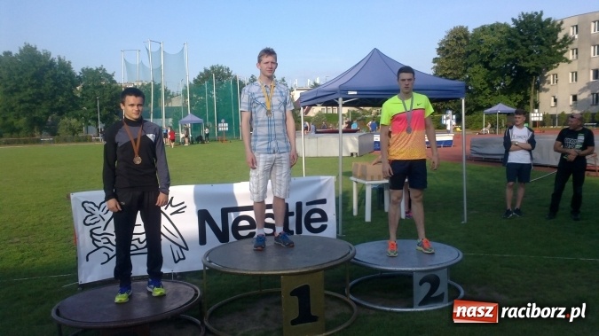 Zdjęcie w galerii na portalu naszraciborz.pl: Dziewiętnaście medali raciborskich lekkoatletów wiadomości z regionu