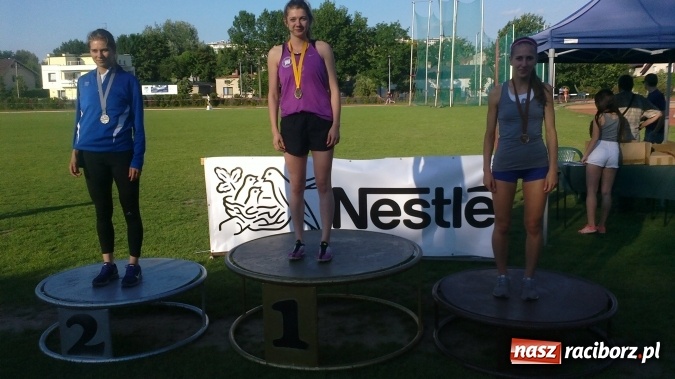 Zdjęcie w galerii na portalu naszraciborz.pl: Dziewiętnaście medali raciborskich lekkoatletów wiadomości z regionu